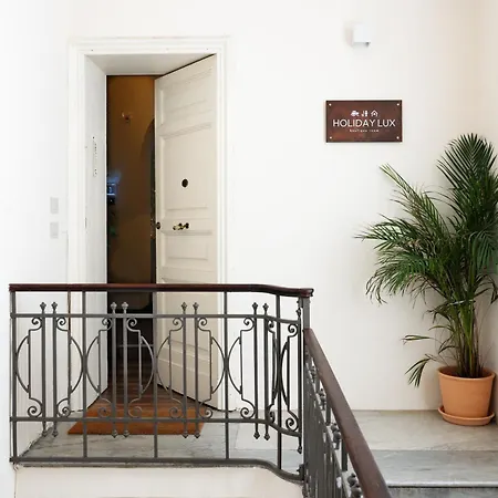 Lux Boutique 4*