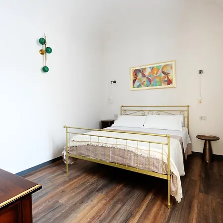 Lux Boutique Nocleg ze śniadaniem 4*