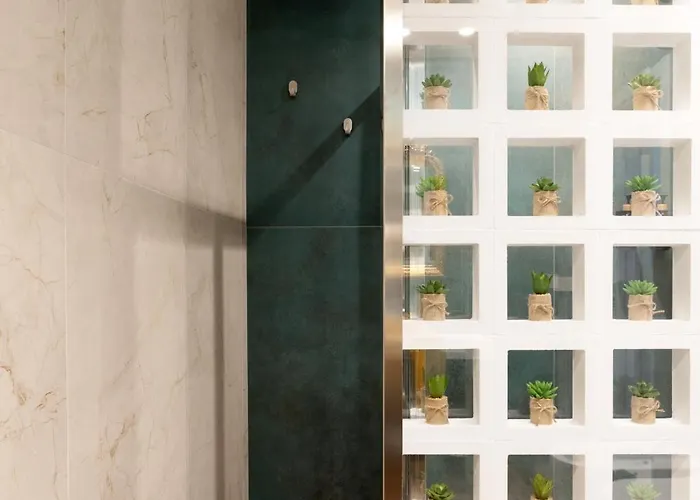 Lux Boutique קטאניה
