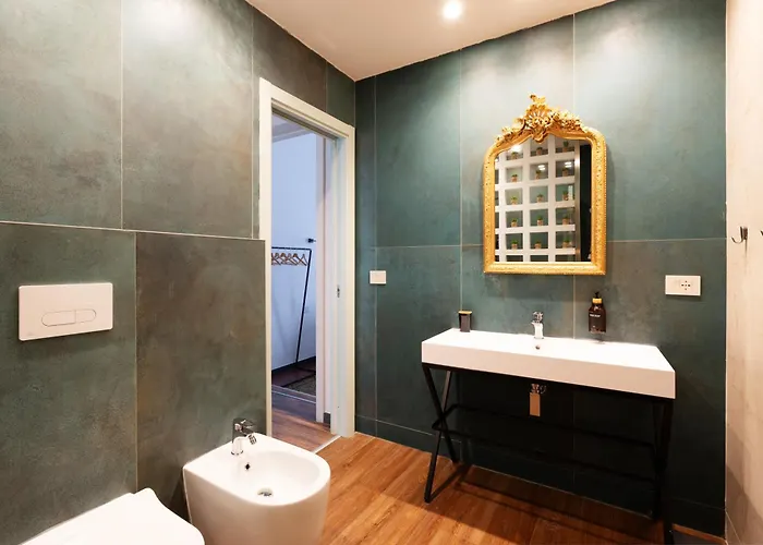לינה וארוחת בוקר Lux Boutique 4*